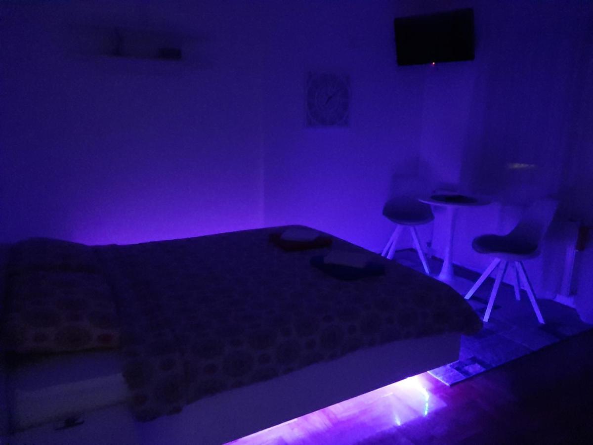 Poesia Apartment Новий Сад Екстер'єр фото